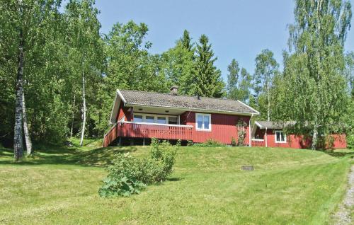 Lovely Home In Munkedal With Kitchen