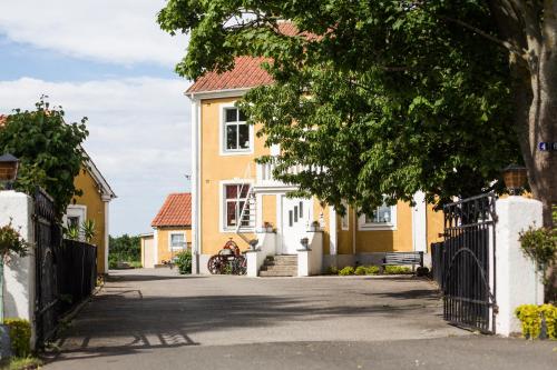 Mjällbyhus Pensionat & Stugby