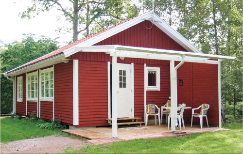 2 Bedroom Beautiful Home In Frjestaden