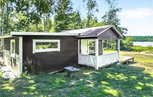 Beautiful Home In Asarum With Kitchen