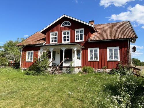 Charming and old house in Virserum close to lake