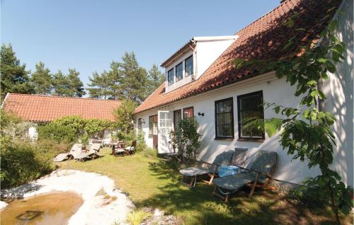 Cozy Home In Visby With Kitchen