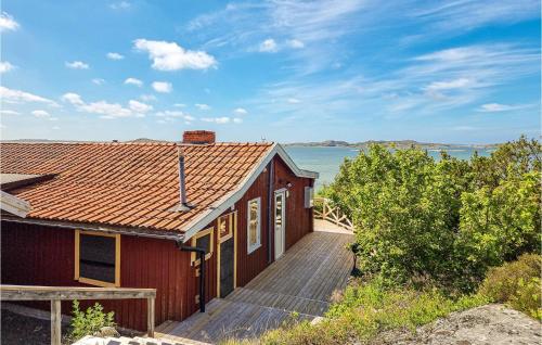 Gorgeous Home In Glskr With Kitchen