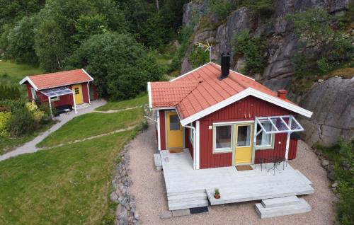 Beautiful Home In Fjllbacka With Wifi